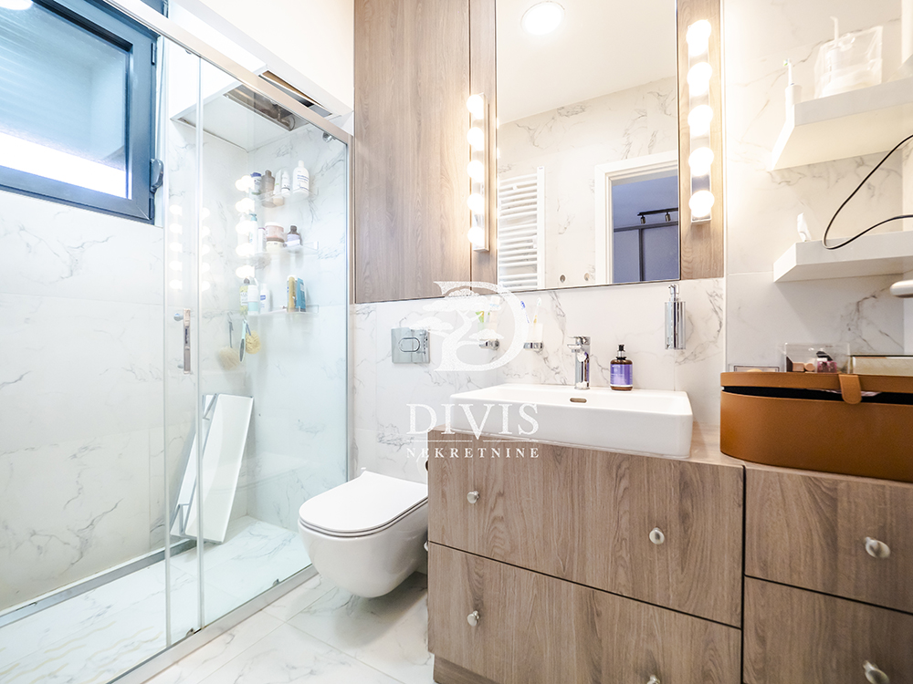 Slika 2 - Kneza Stracimira, Četvorosoban stan na prodaju, 119m2, 549.000€